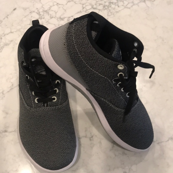 Strike Force Other - STRIKE MOVEMENT CHILL PILL MID ** NEVER WORN**